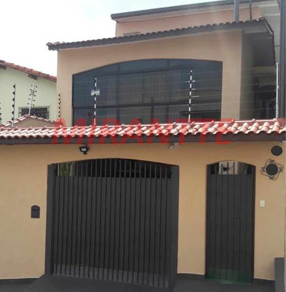 Sobrado de 193m² com 3 quartos em Horto Florestal