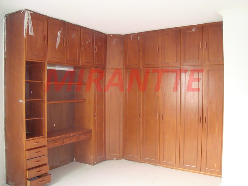 Comercial de 300m² com 4 quartos em Limão