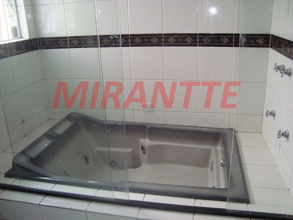 Comercial de 300m² com 4 quartos em Limão