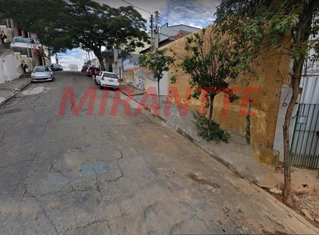 Terreno de 600m² em Vila Mazzei