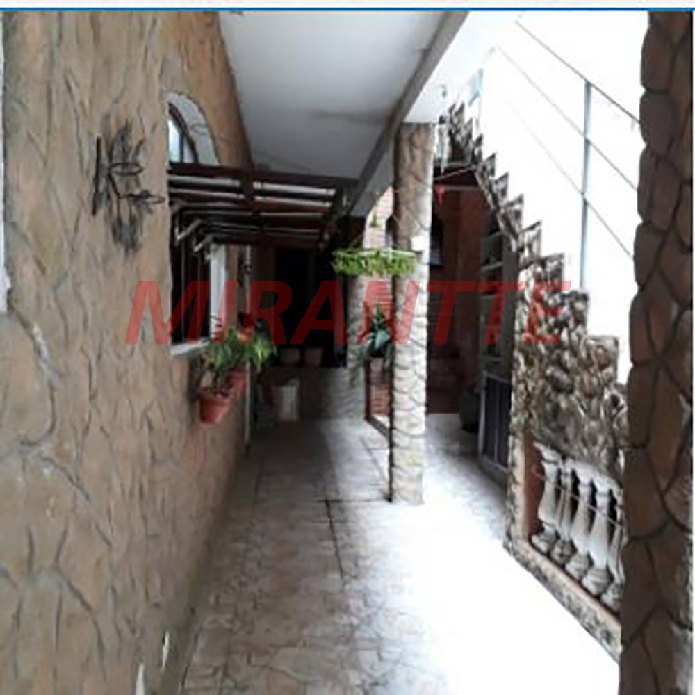 Casa terrea com 3 quartos em Perus