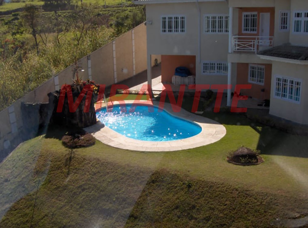 Sobrado de 500m² com 5 quartos em Usina
