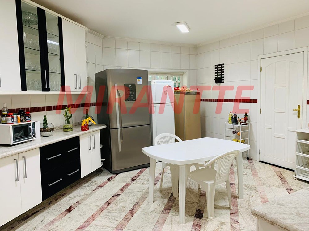 Sobrado de 500m² com 5 quartos em Usina