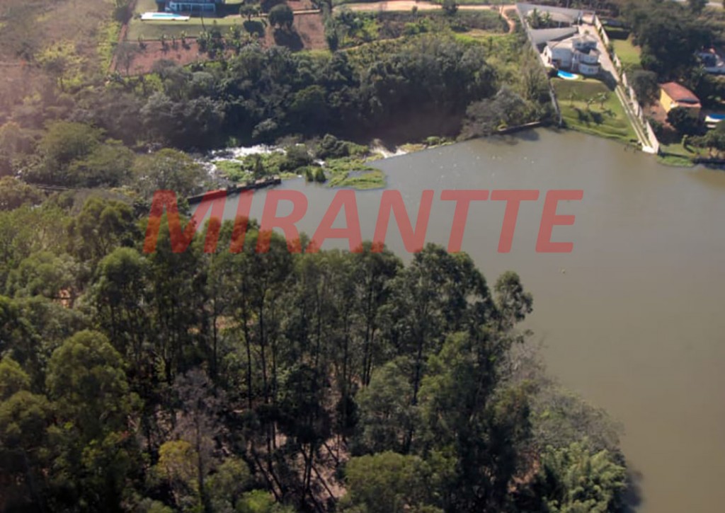 Sobrado de 500m² com 5 quartos em Usina