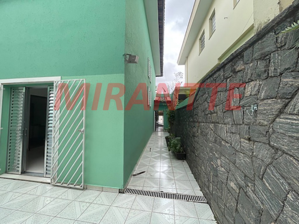 Sobrado de 250m² com 3 quartos em Parada Inglesa