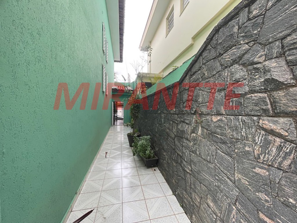 Sobrado de 250m² com 3 quartos em Parada Inglesa