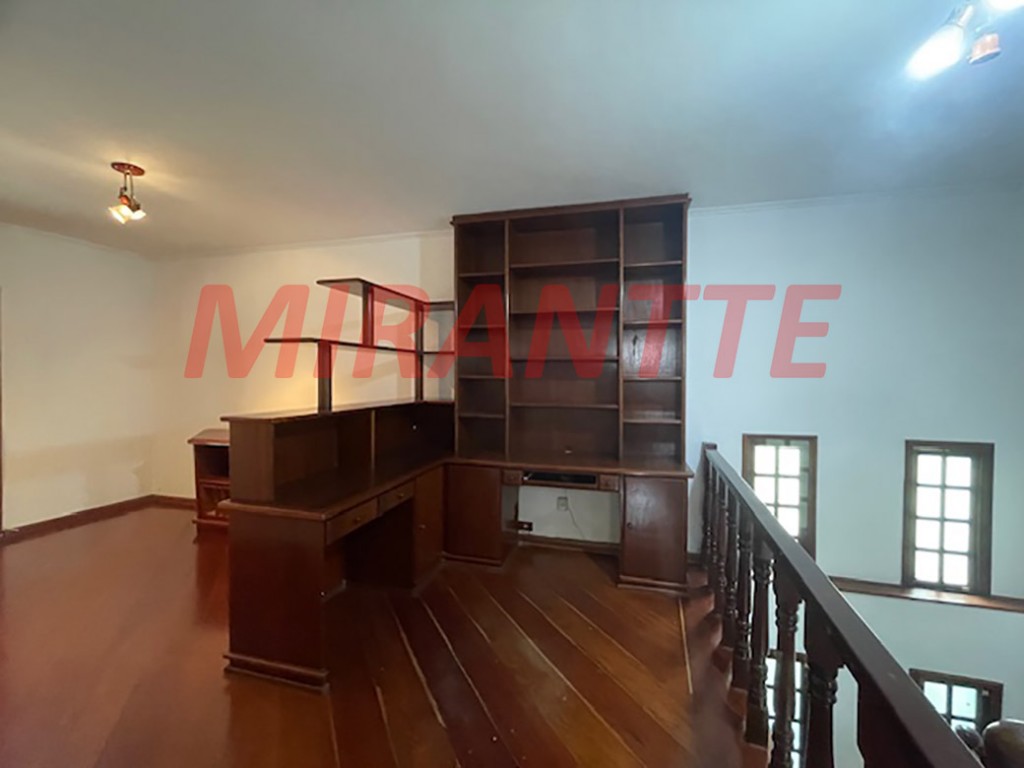 Sobrado de 250m² com 3 quartos em Parada Inglesa