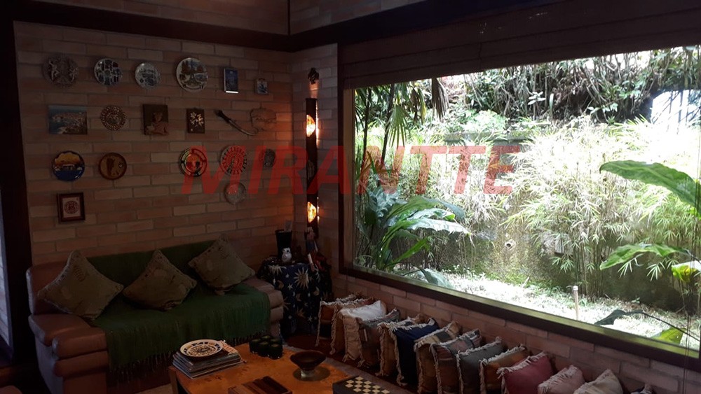 Sobrado de 300m² com 3 quartos em PARQUE PETROPOLIS