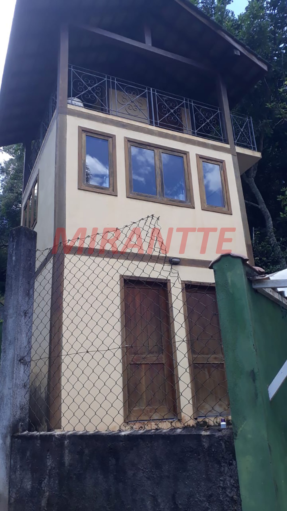 Sobrado de 300m² com 3 quartos em PARQUE PETROPOLIS