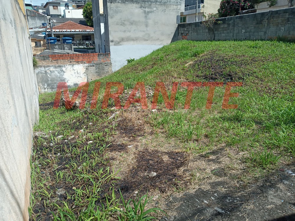 Terreno de 200m² em Jardim Peri