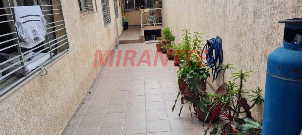 Casa terrea de 300m² com 3 quartos em Santana