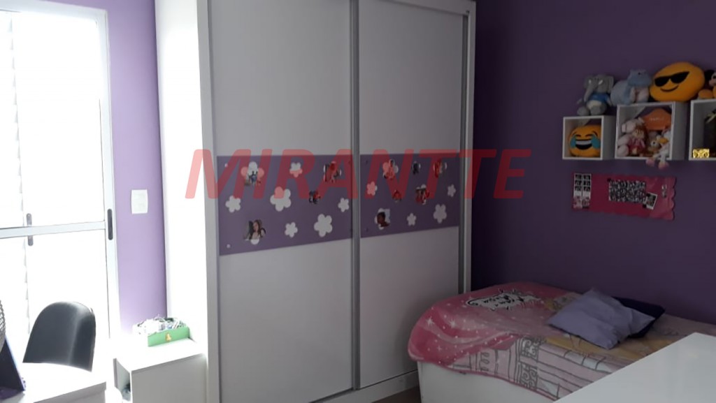 Sobrado de 170m² com 3 quartos em Parque Vitória