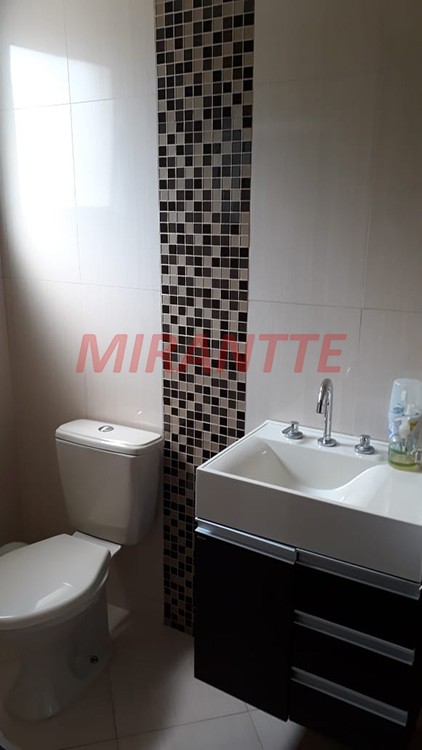 Sobrado de 170m² com 3 quartos em Parque Vitória