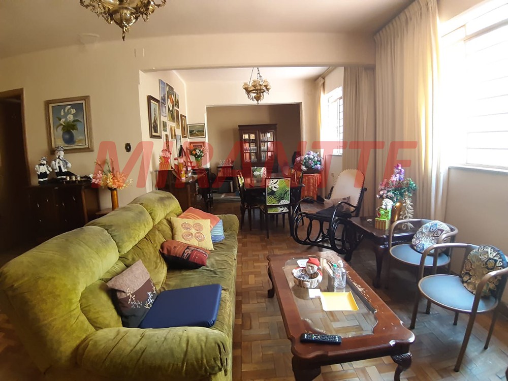 Sobrado de 180m² com 5 quartos em Santana
