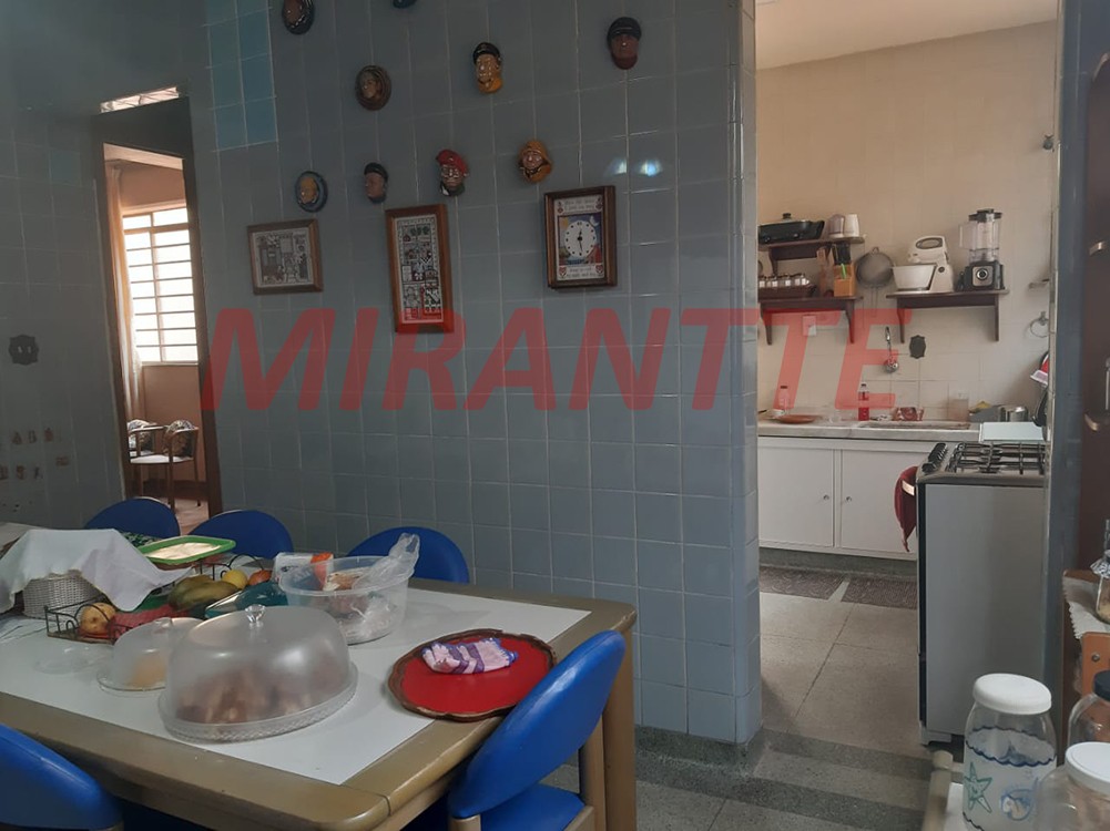 Sobrado de 180m² com 5 quartos em Santana