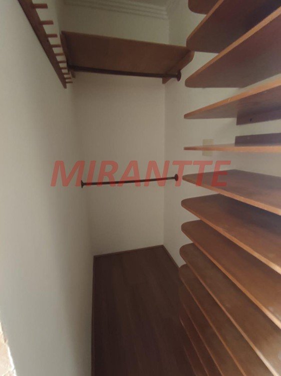 Casa terrea de 230m² com 3 quartos em Santana