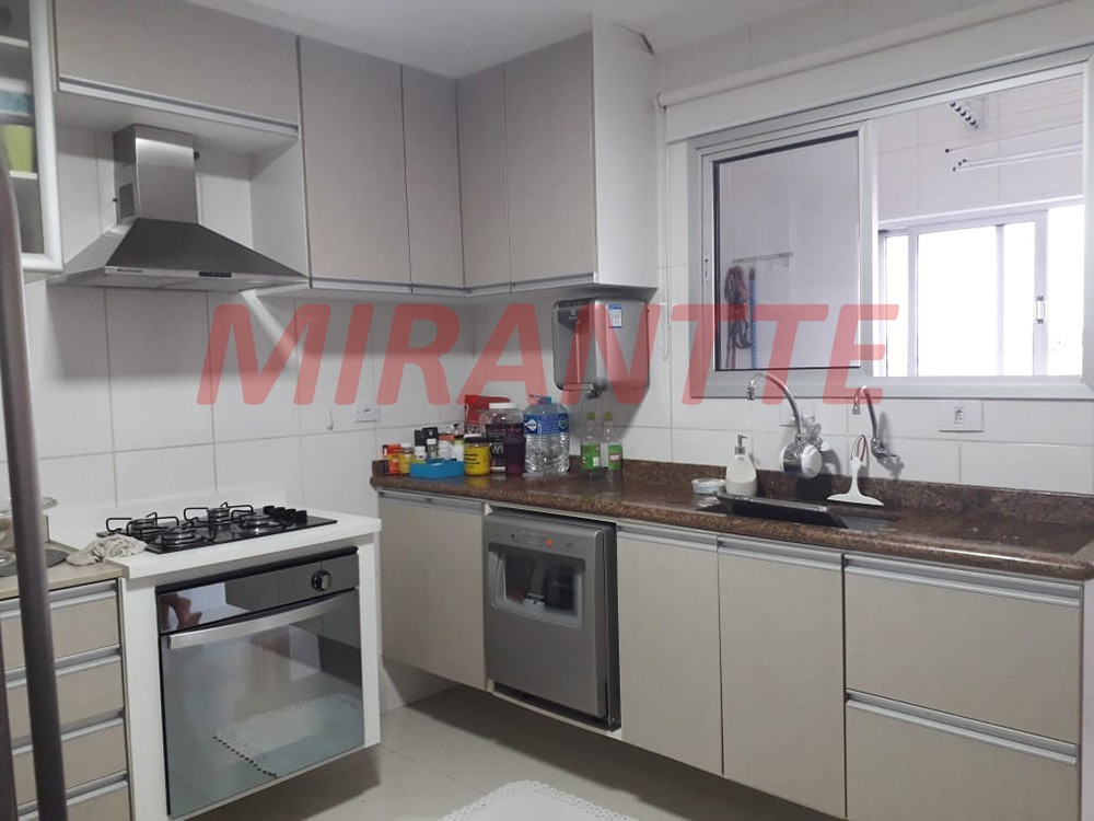 Apartamento de 68m² com 2 quartos em Vila Romero