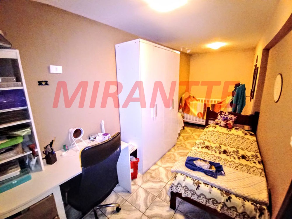 Sobrado de 180m² com 4 quartos em Jardim Tremembé