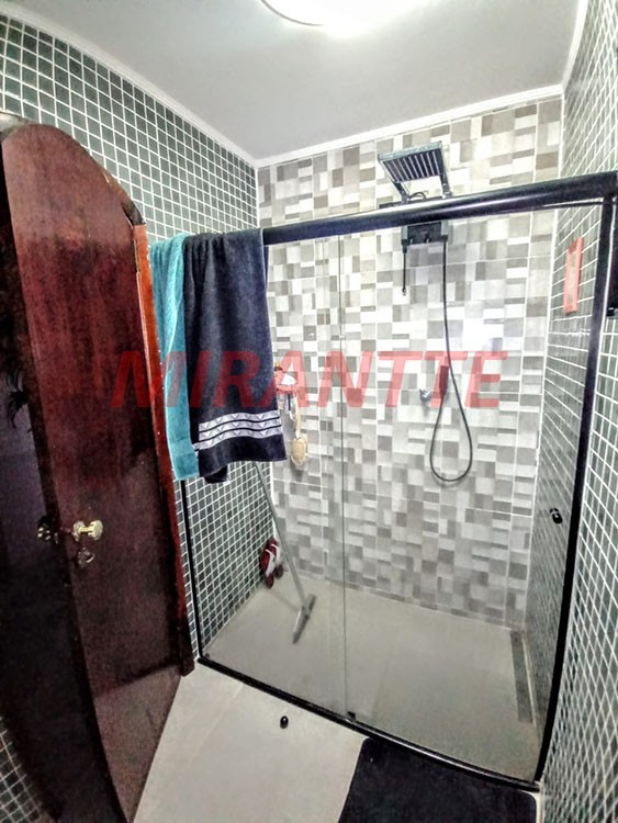 Sobrado de 180m² com 4 quartos em Jardim Tremembé