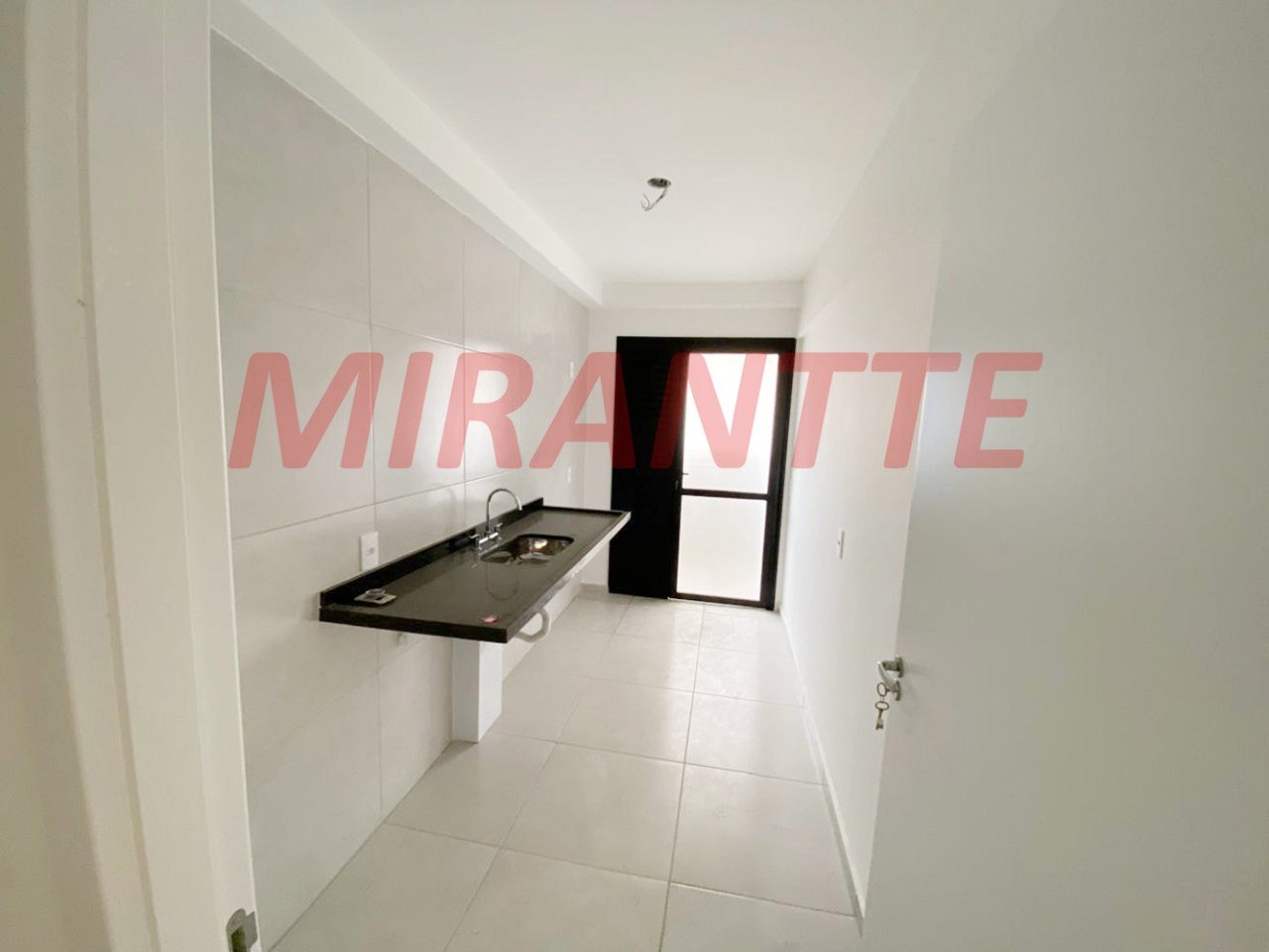 Apartamento de 83m² com 3 quartos em Chora Menino