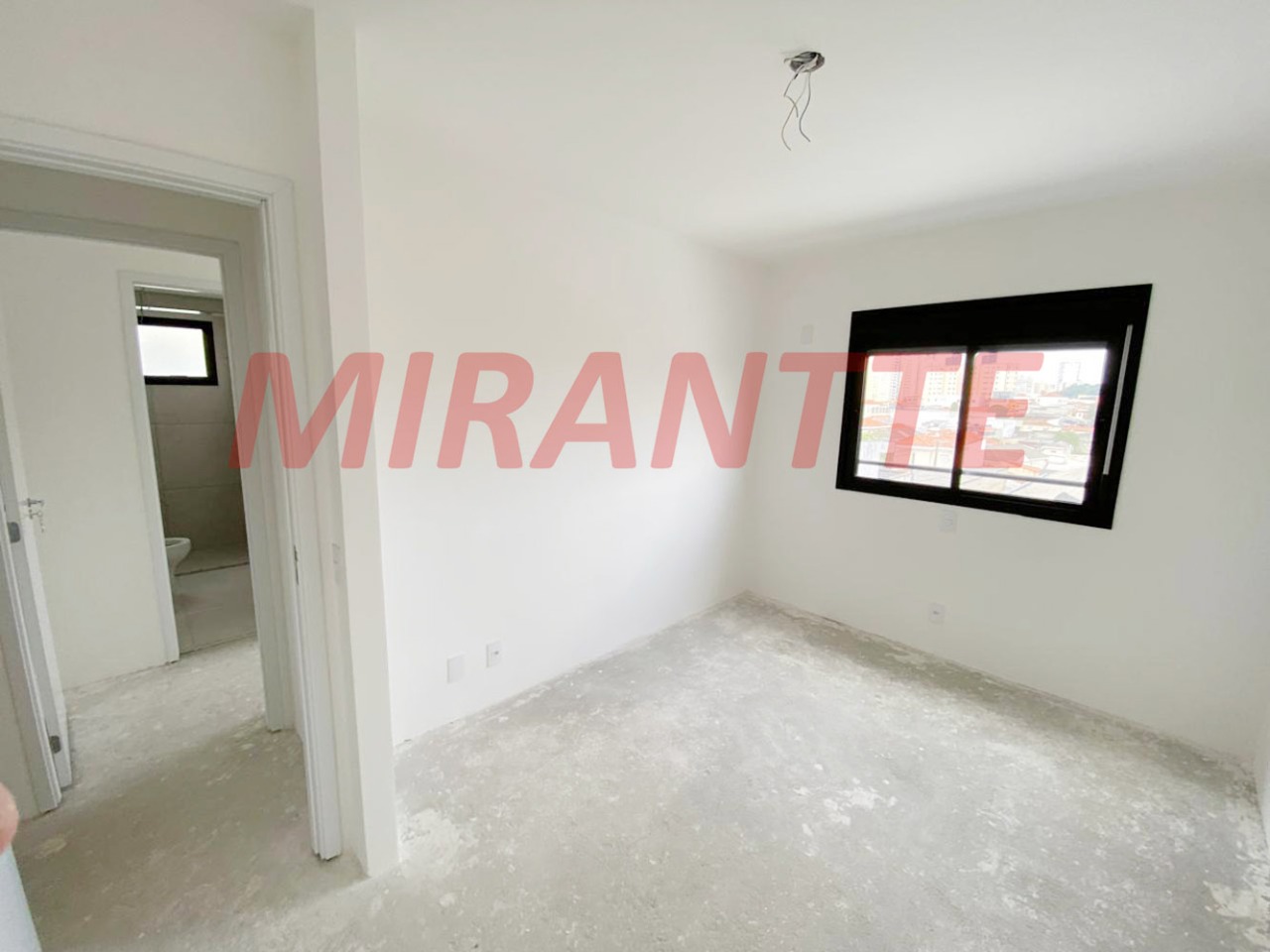 Apartamento de 83m² com 3 quartos em Chora Menino