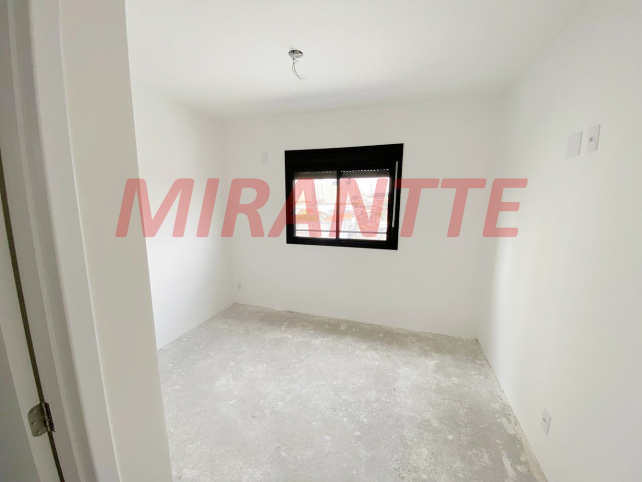 Apartamento de 83m² com 3 quartos em Chora Menino