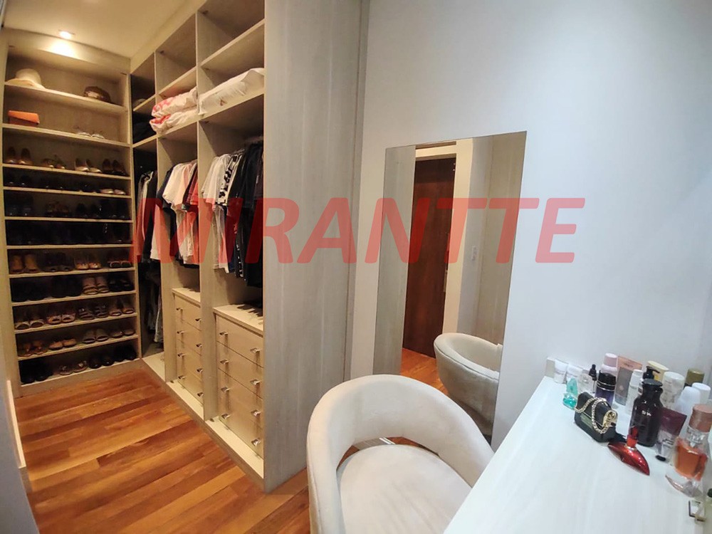Sobrado de 356m² com 3 quartos em Jardim Kherlakian
