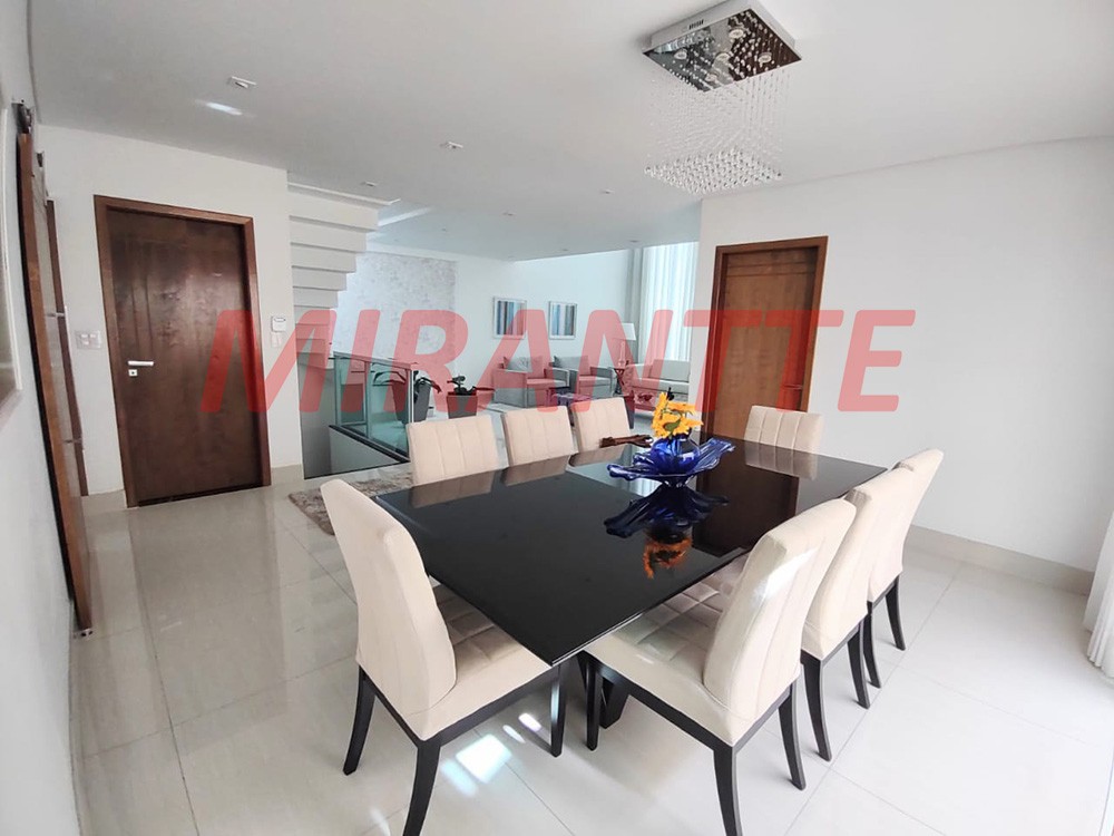 Sobrado de 356m² com 3 quartos em Jardim Kherlakian