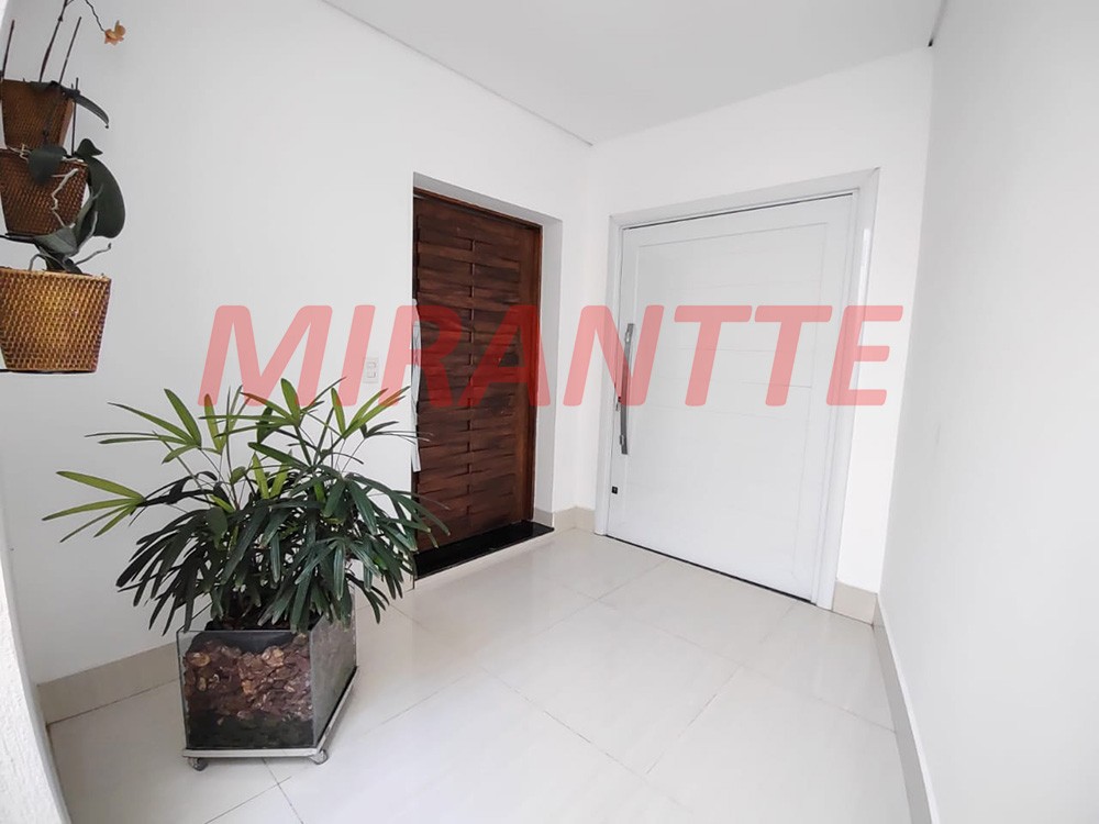Sobrado de 356m² com 3 quartos em Jardim Kherlakian