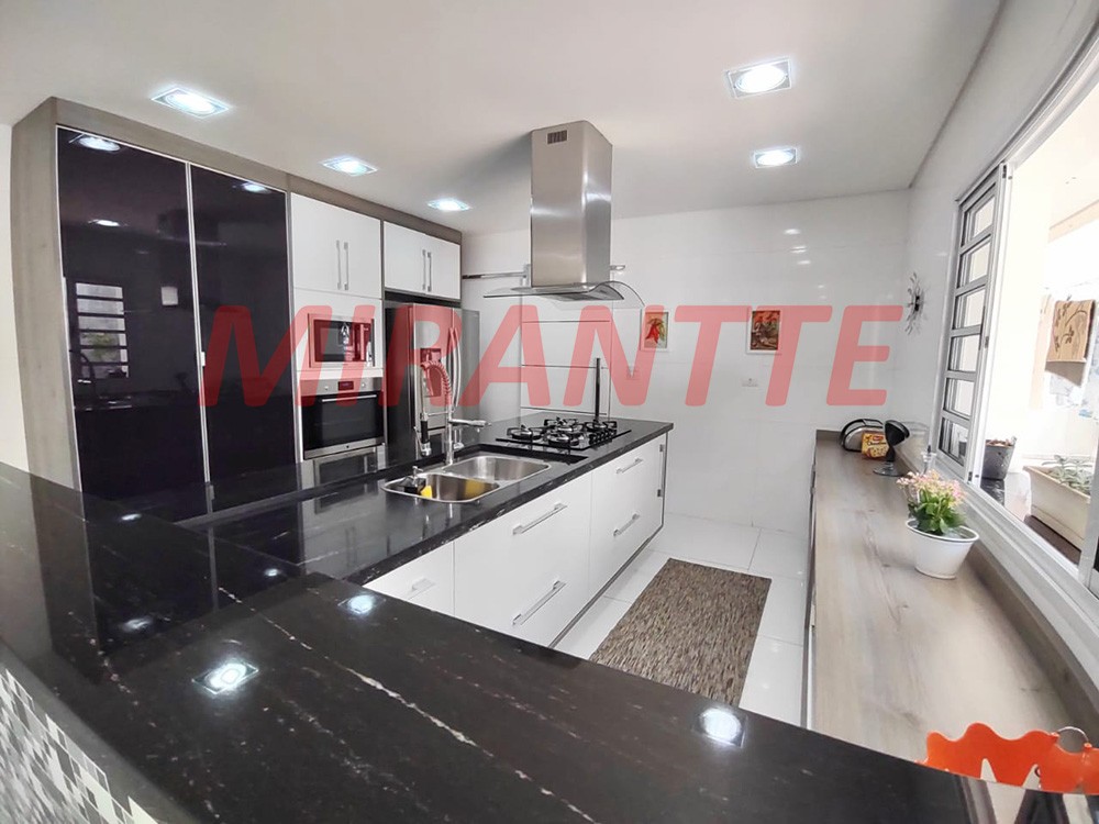 Sobrado de 356m² com 3 quartos em Jardim Kherlakian