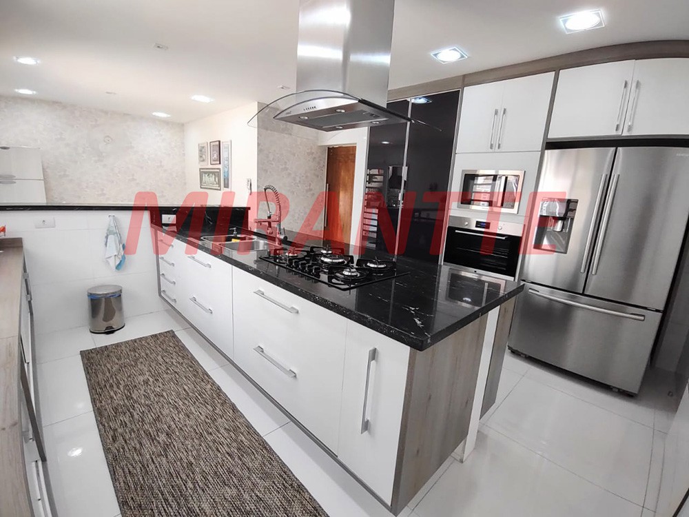 Sobrado de 356m² com 3 quartos em Jardim Kherlakian