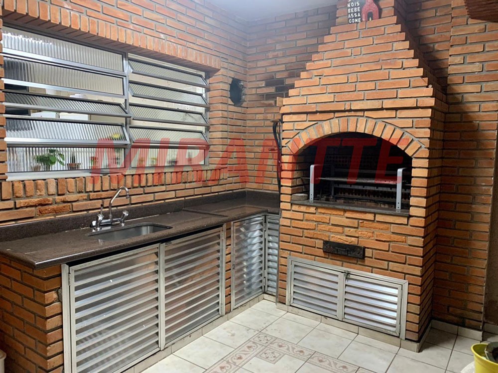 Sobrado com 3 quartos em Vila Galvão