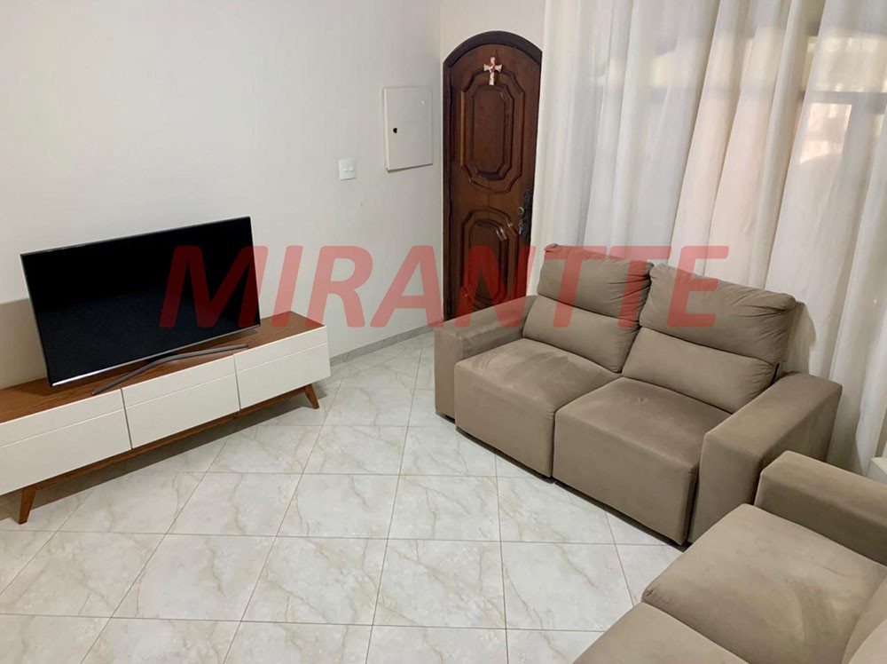 Sobrado com 3 quartos em Vila Galvão