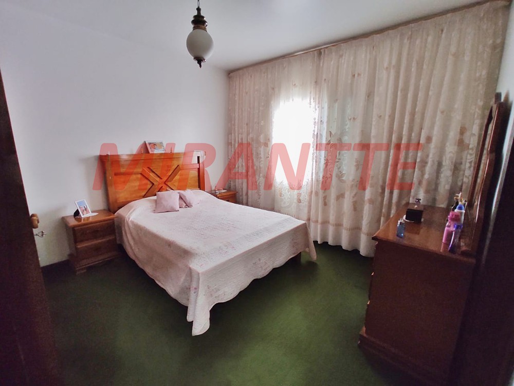 Sobrado de 200m² com 2 quartos em Jardim Tremembé