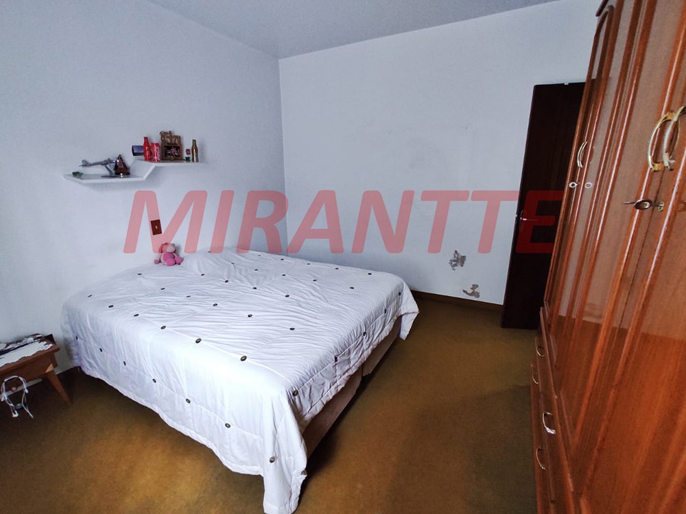 Sobrado de 200m² com 2 quartos em Jardim Tremembé