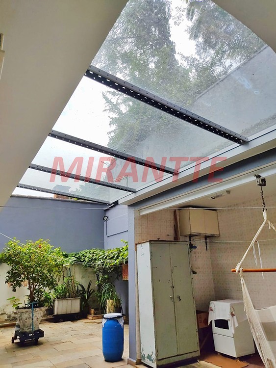 Sobrado de 200m² com 2 quartos em Jardim Tremembé