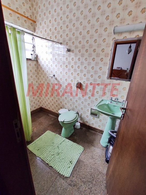 Sobrado de 200m² com 2 quartos em Jardim Tremembé