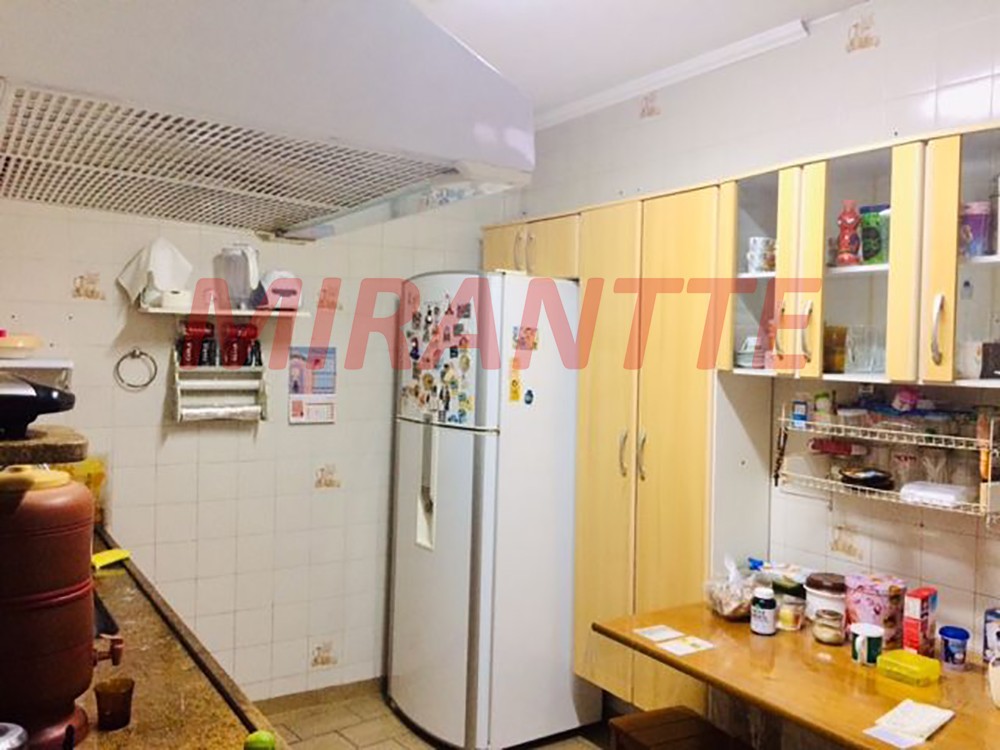 Sobrado de 195m² com 3 quartos em Santana