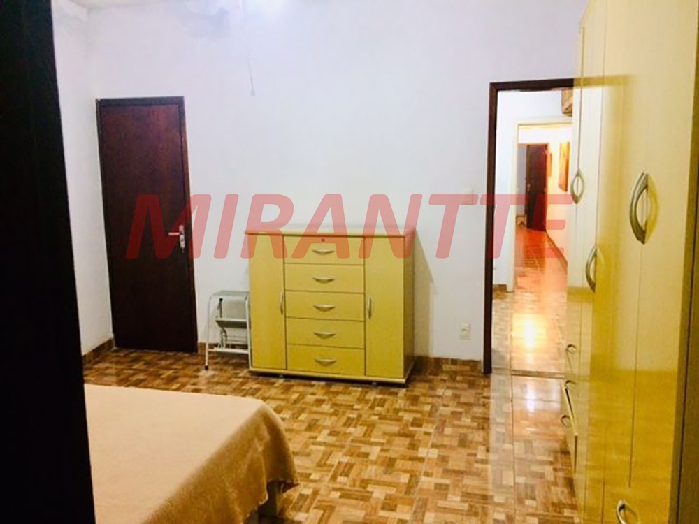 Sobrado de 195m² com 3 quartos em Santana