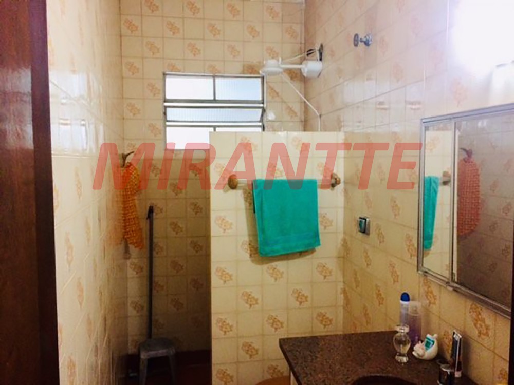 Sobrado de 195m² com 3 quartos em Santana