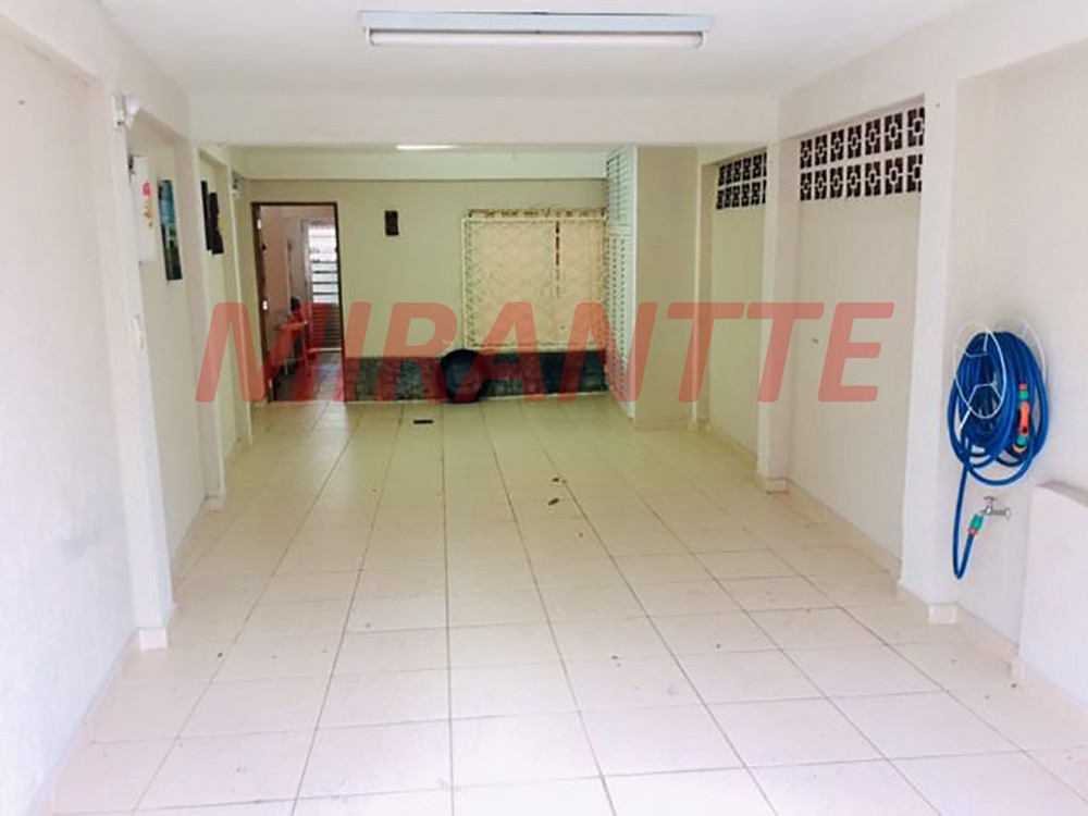 Sobrado de 195m² com 3 quartos em Santana