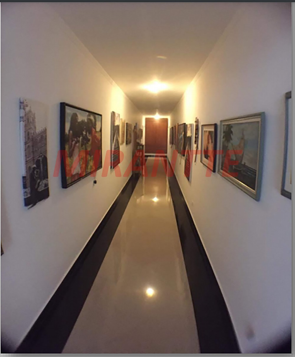 Casa terrea de 850m² com 6 quartos em Carmelitas
