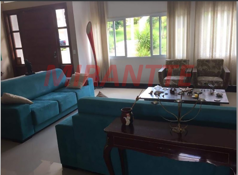 Casa terrea de 850m² com 6 quartos em Carmelitas
