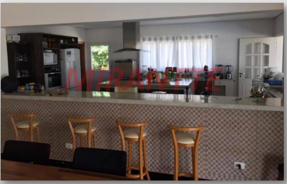 Casa terrea de 850m² com 6 quartos em Carmelitas