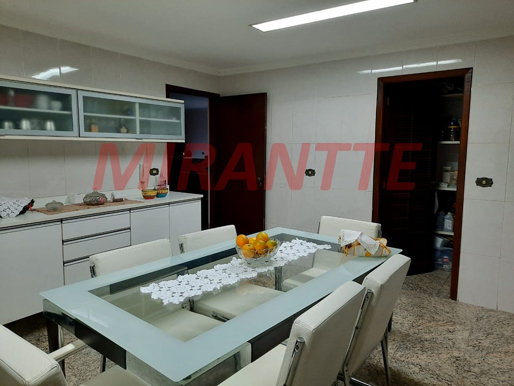 Sobrado de 365m² com 4 quartos em Jardim França
