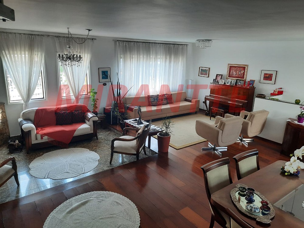 Sobrado de 365m² com 4 quartos em Jardim França