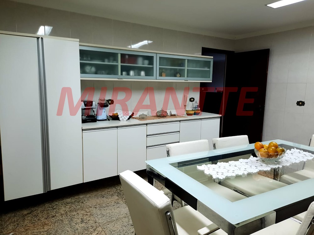Sobrado de 365m² com 4 quartos em Jardim França