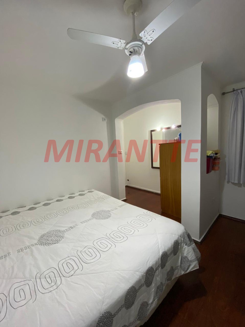 Sobrado de 170m² com 4 quartos em Água Fria