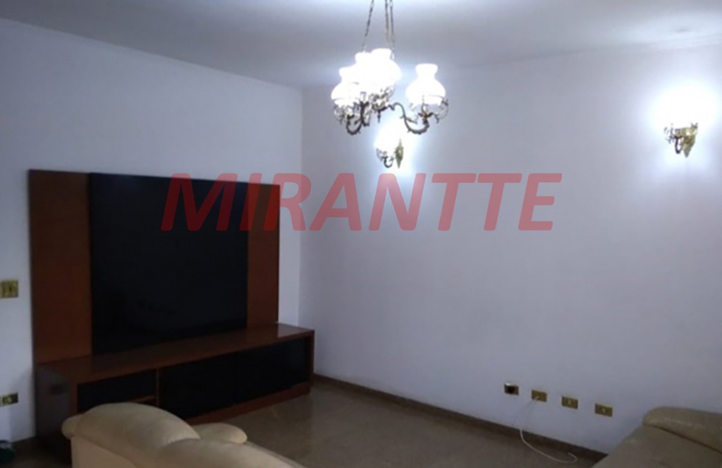 Sobrado de 288m² com 3 quartos em Jaçana