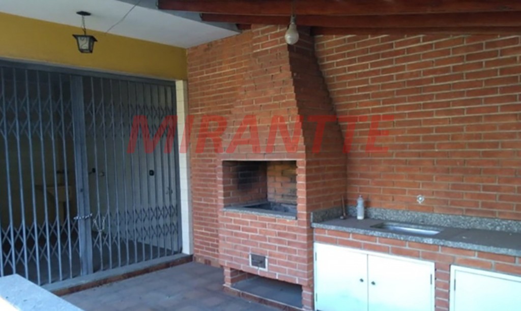 Sobrado de 288m² com 3 quartos em Jaçana